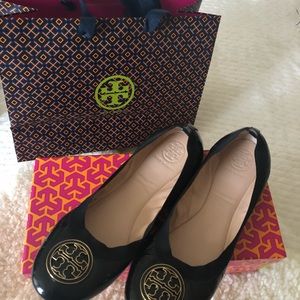 Tory Burch flat shoes